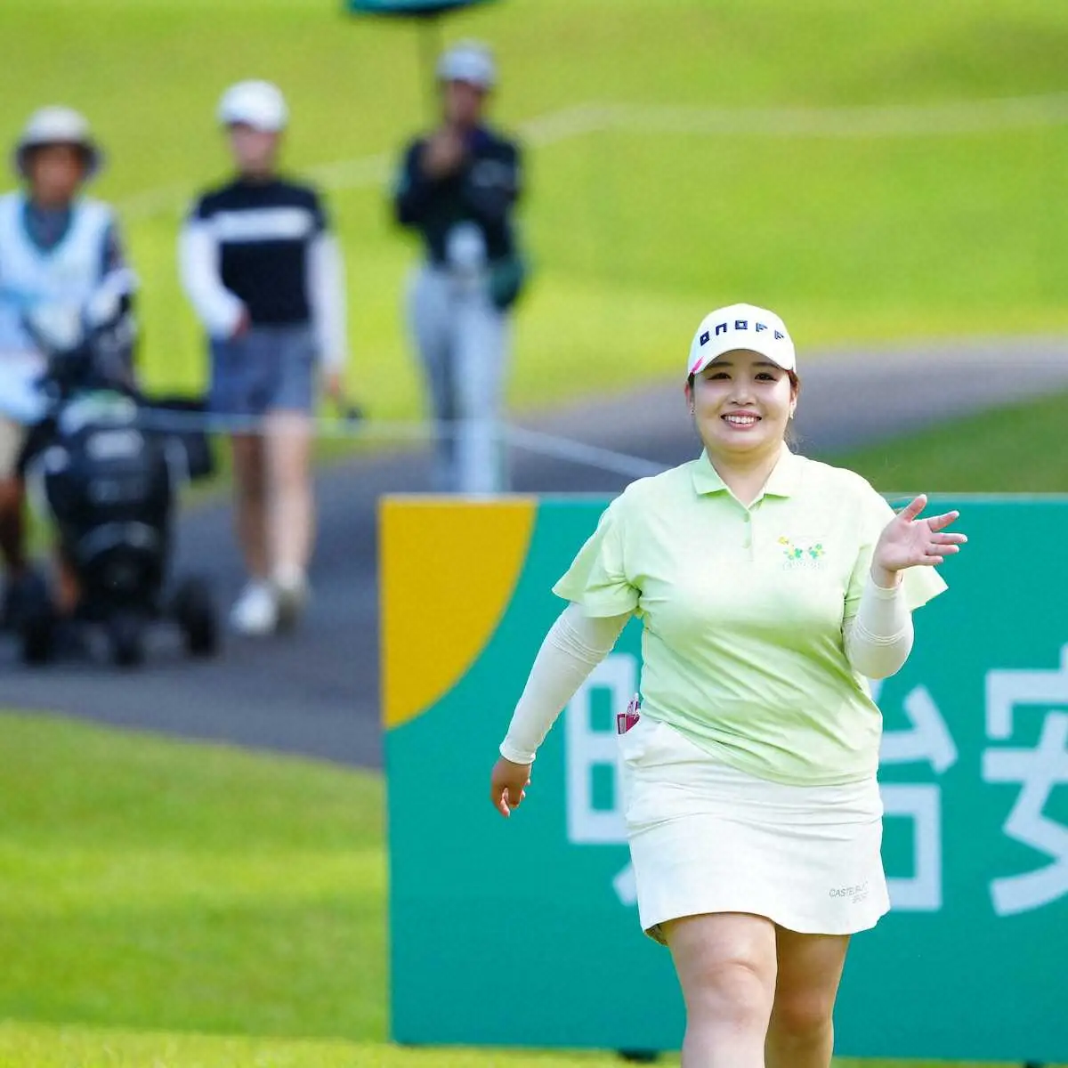 【画像・写真】【女子ゴルフ】小林光希66　上位で最終日へ「みんなで団結してるみたい」同組で鼓舞しあい無観客でも笑顔