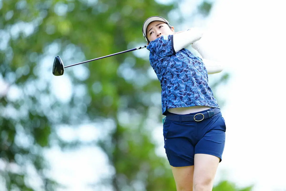 【画像・写真】【女子ゴルフ】仲宗根澄香「新しい挑戦」長尺パターで首位と2打差　全米女子プロVのミンジ・リーから刺激