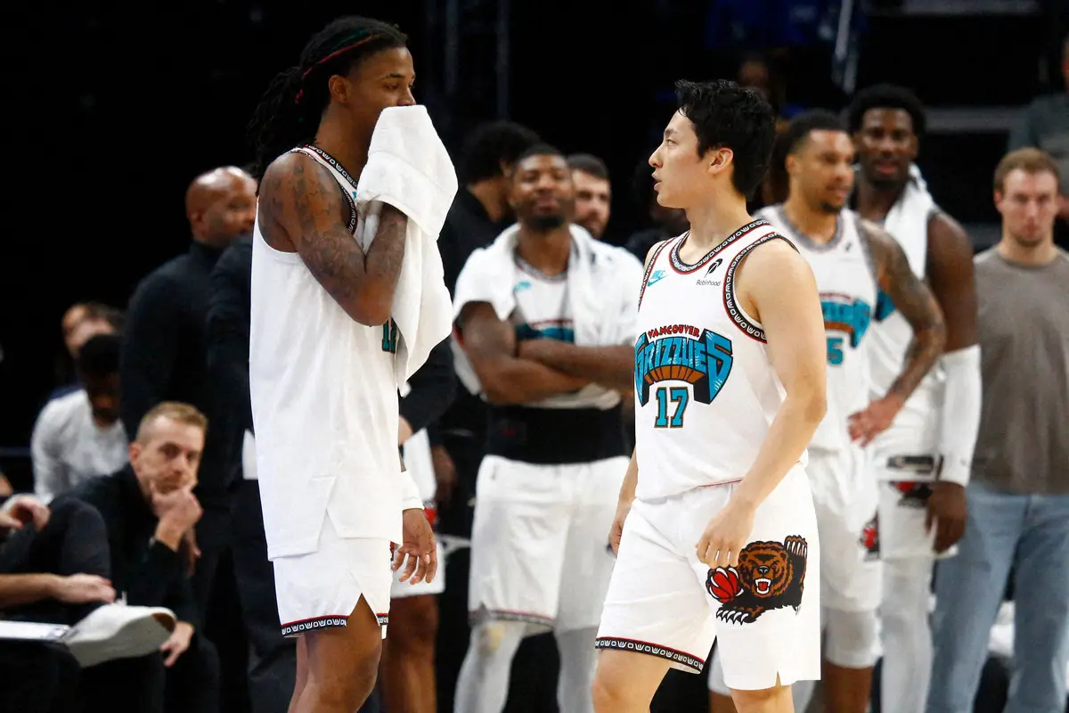 【画像・写真】ジャ・モラントと河村勇輝（右/ロイター）