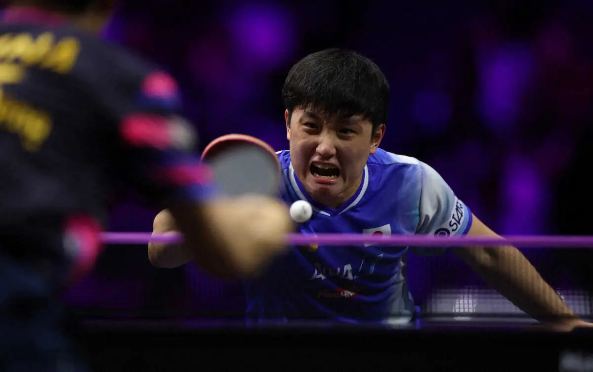 【画像・写真】【卓球】張本智和が世界王者を破り優勝！中国の王楚欽を4―2で下し歓喜の雄叫び　WTTチャンピオンズ
