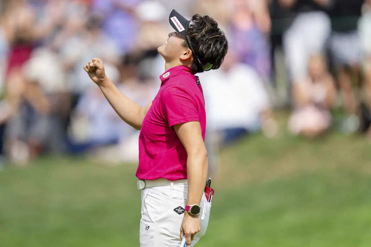 【画像・写真】【ゴルフ】史上初の双子V　岩井明愛とは？中学時代はサッカーと陸上にも打ち込む