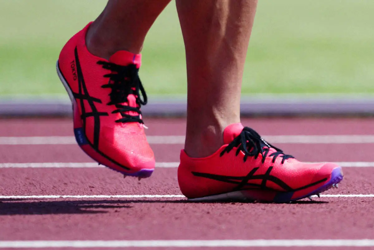 【画像・写真】＜陸上・桐生公開練習＞桐生の厚底スパイク（撮影・木村　揚輔）