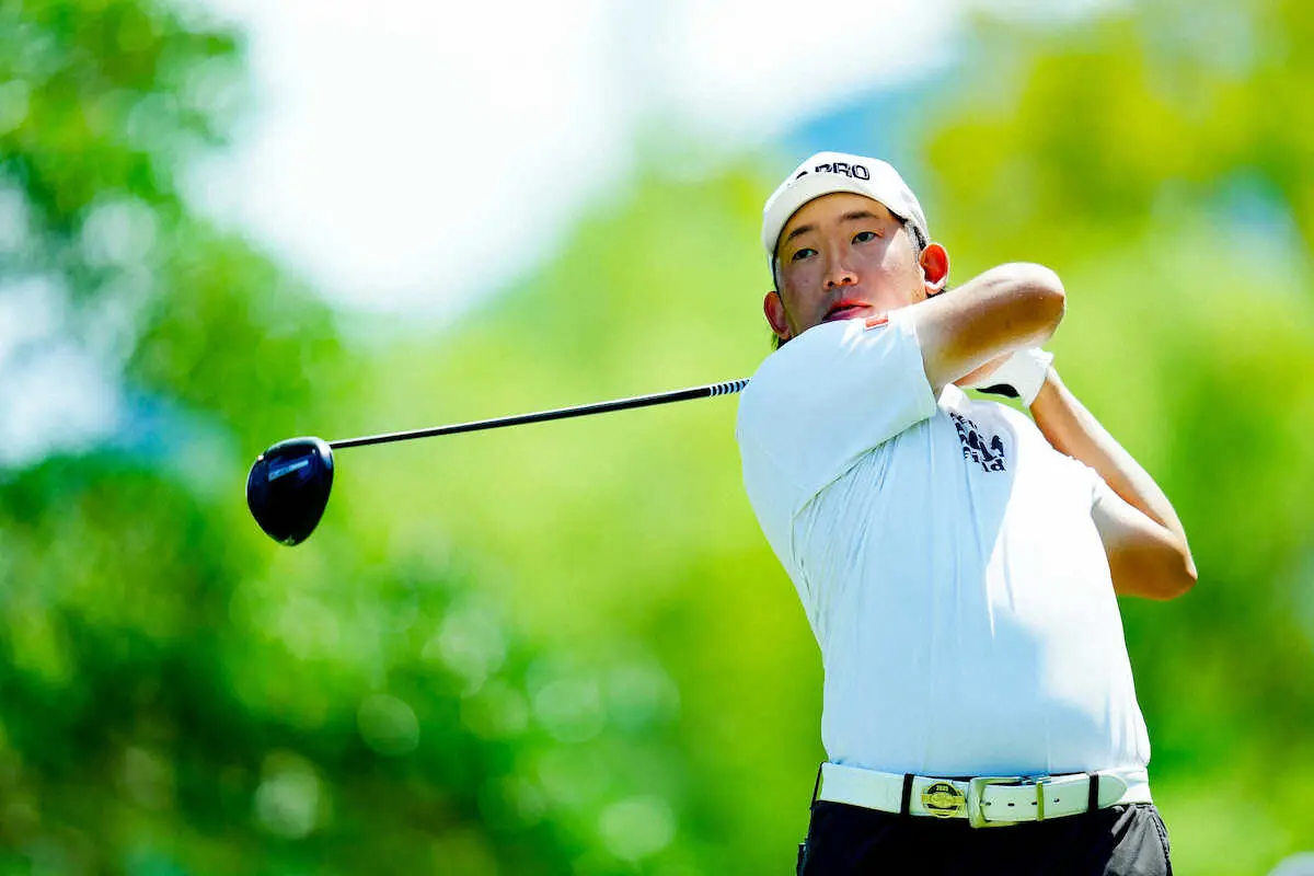 【画像・写真】【男子ゴルフ】最終組が前半終了　坂本雄介、小斉平優和が首位　石塚祥利は3打差で後半へ