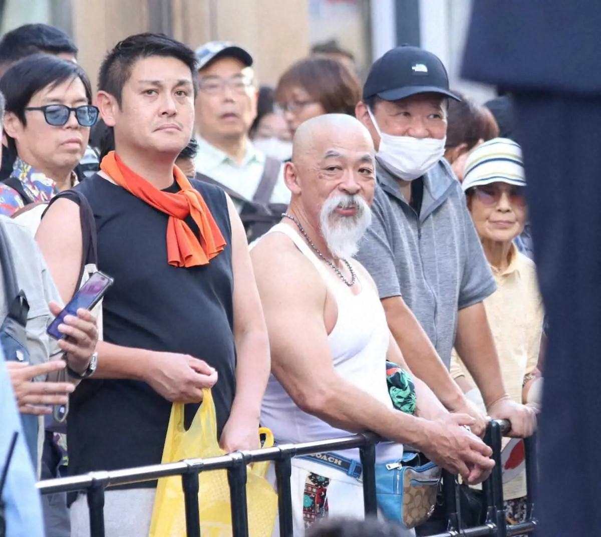 【画像・写真】名古屋場所で初V琴勝峰「本当に幸せな時間」　人力車に乗って地元・柏で祝賀パレード　父・学さんも感謝