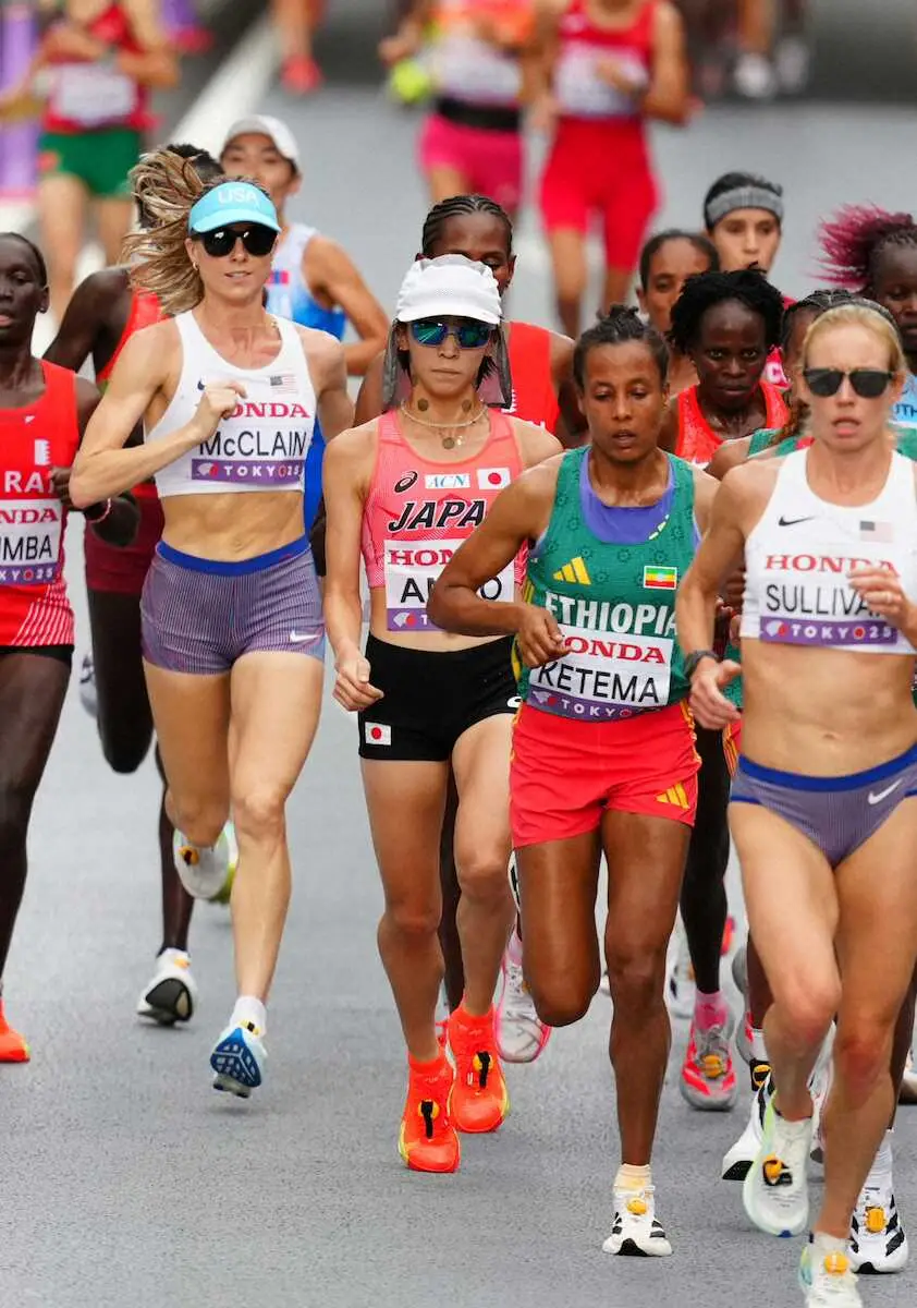 【画像・写真】【世界陸上】佐藤早也伽が遅れる…10キロでトップと1分差　小林5秒差、安藤は10秒差　女子マラソン