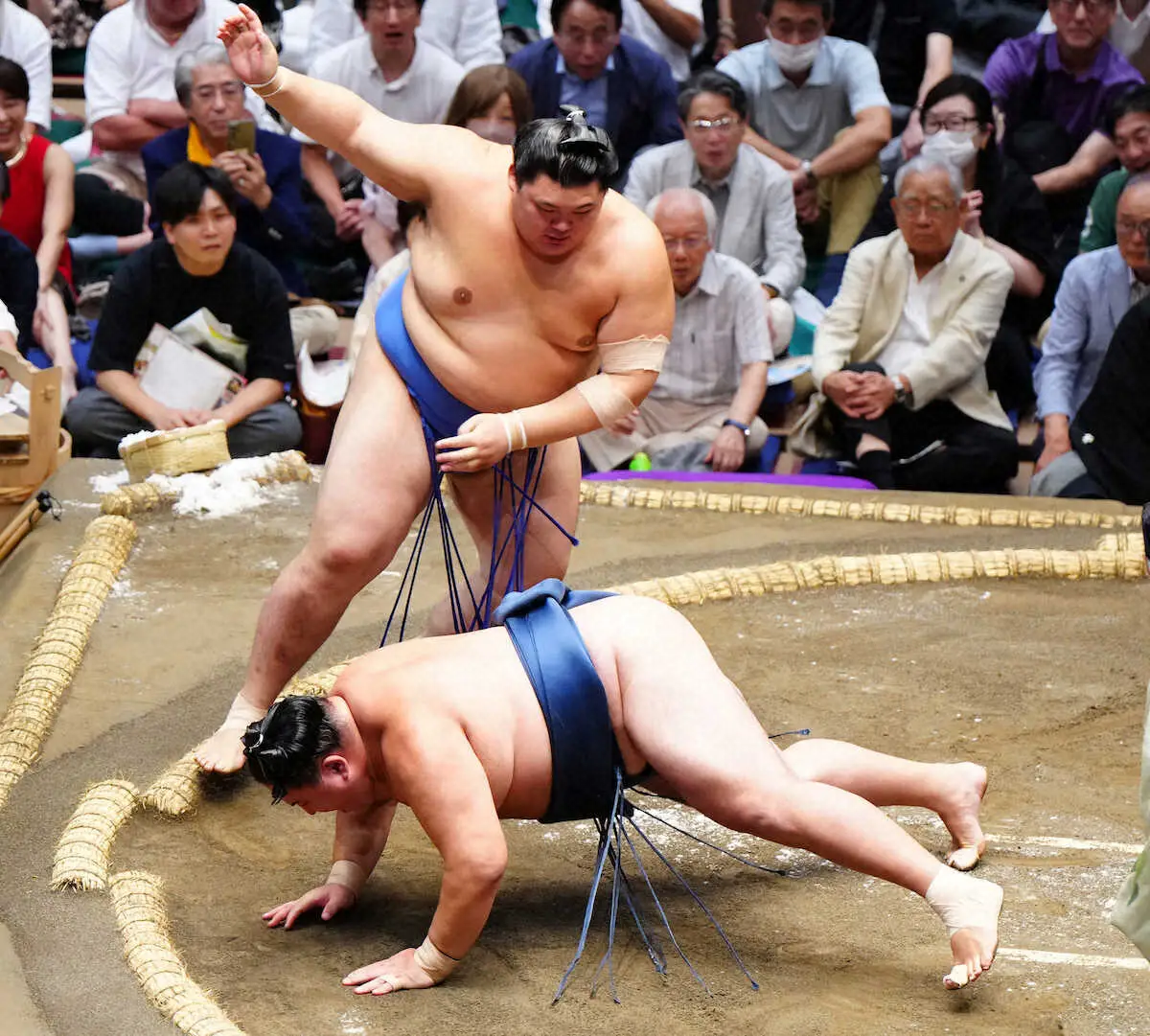 【画像・写真】横綱初Vへ！大の里2連勝発進　豊昇龍、琴桜も連勝で上位陣安泰　安青錦は初の取り直し制し場内沸騰