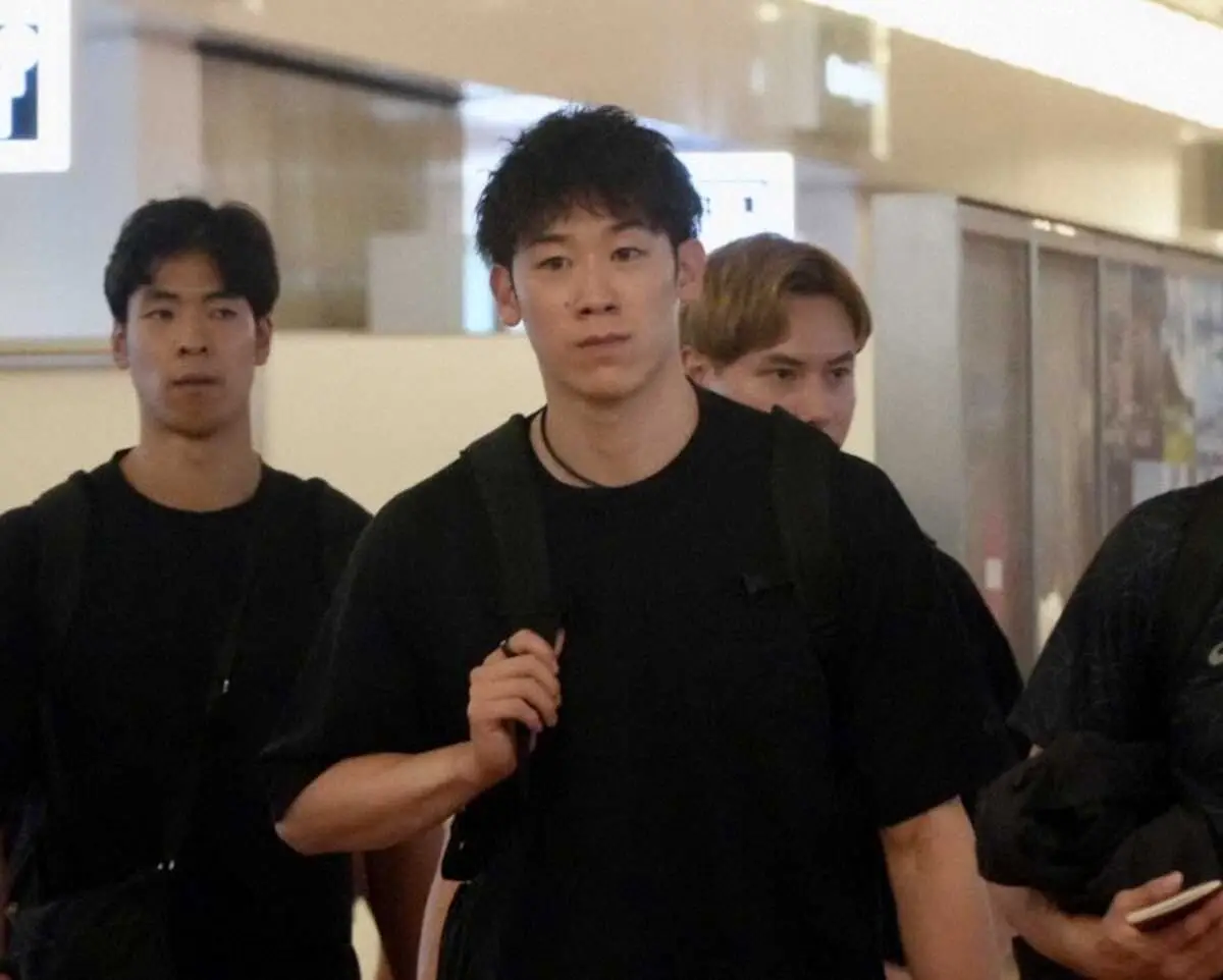 【画像・写真】【バレー】主将・石川祐希の覚悟「絶対に変わる」世界選手権を終えた日本代表が帰国