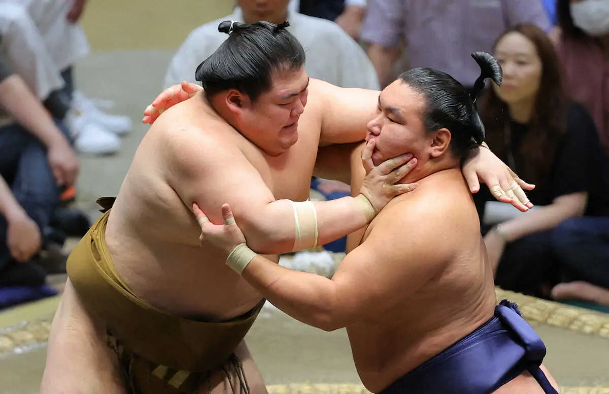 【画像・写真】豊昇龍　無傷の6連勝で首位キープ　1差で大の里、琴桜らが追走　新小結・安青錦がベテラン高安を撃破　