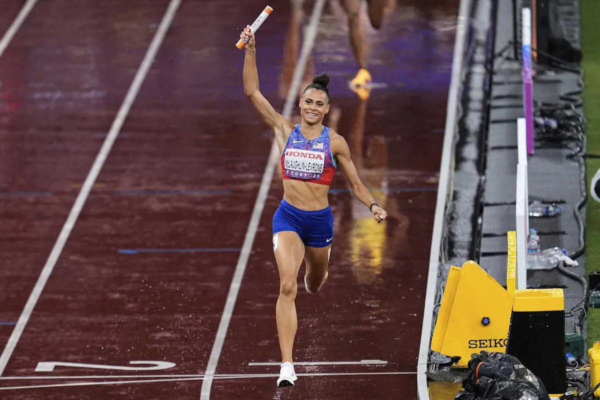 【画像・写真】【世界陸上】女子マイルリレーは米国が圧勝で金　マクラフリンは400メートルとの2冠