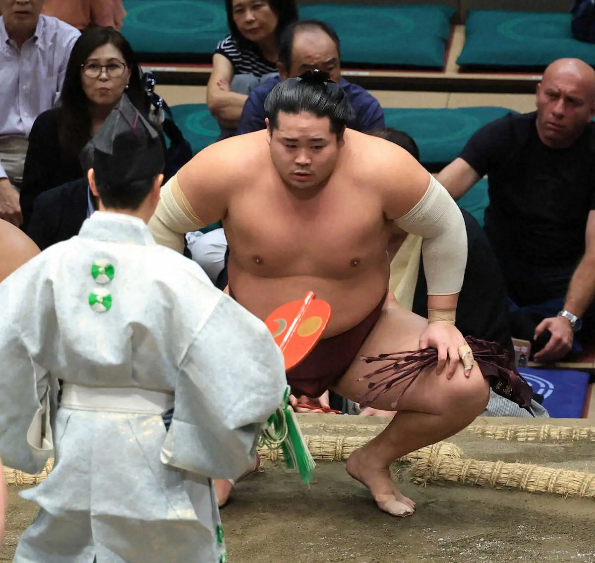 【画像・写真】＜秋場所　10日目＞錦富士は藤青雲を突き落としで破る（撮影・西川祐介）