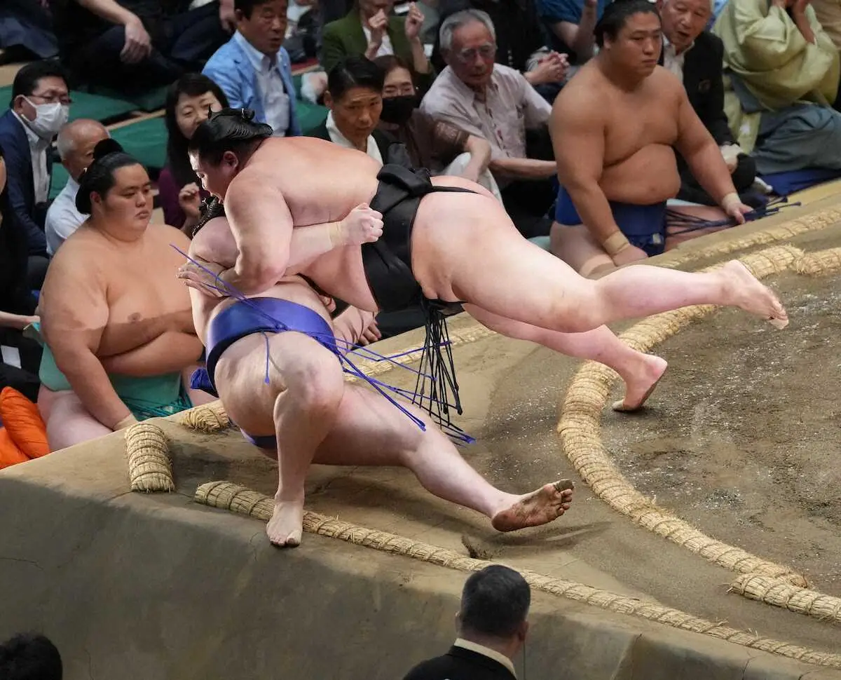 【画像・写真】豊昇龍　圧巻11連勝！　大の里ヒヤリも1敗守る　正代は2敗対決制す　若隆景6敗目…昇進は絶望的に