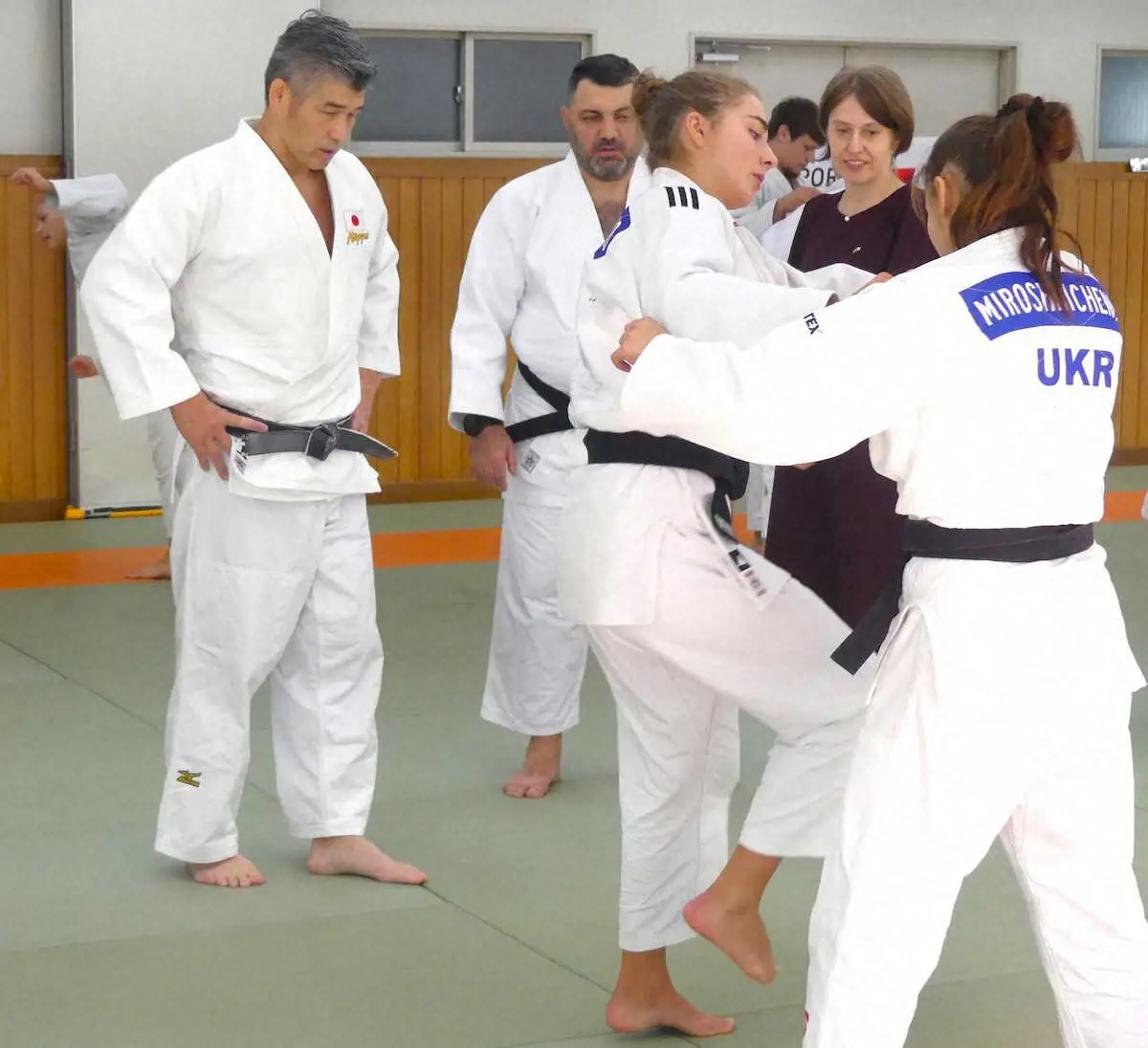 【画像・写真】【柔道】IJF理事の井上康生氏「自他共栄の精神で」戦禍に苦しむウクライナの選手たちに内股を伝授