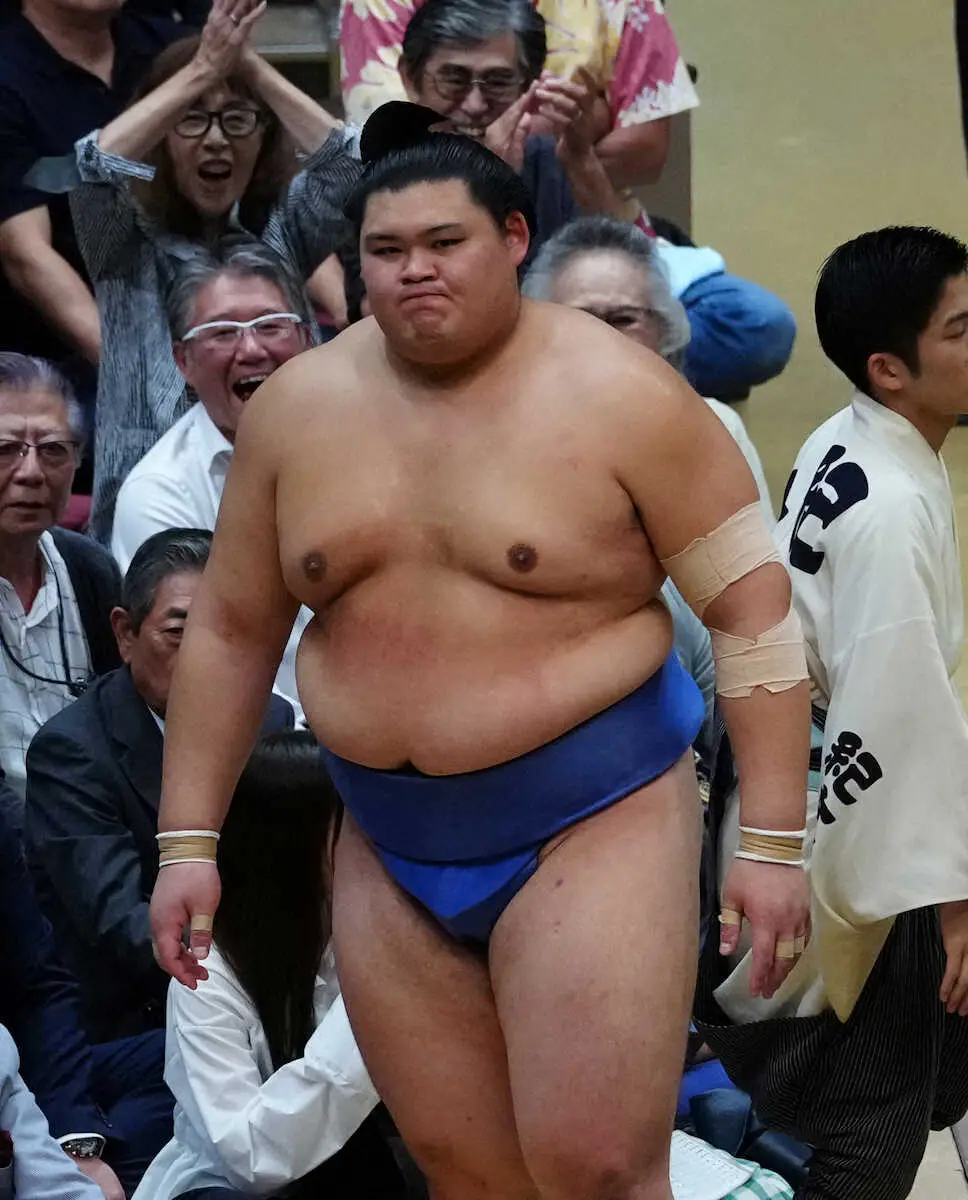 【画像・写真】横綱初Vの大の里　本割は「最悪な相撲」も…「これ以上マイナスはないと吹っ切れた」と13分で切り替え