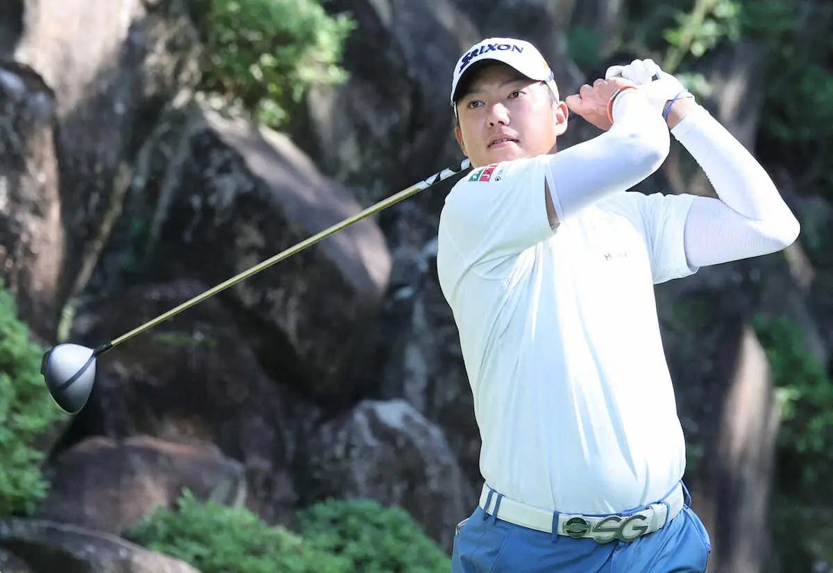 【画像・写真】【男子ゴルフ】出水田大二郎と小斉平優和が首位　1打差3位に11人が並ぶ大混戦