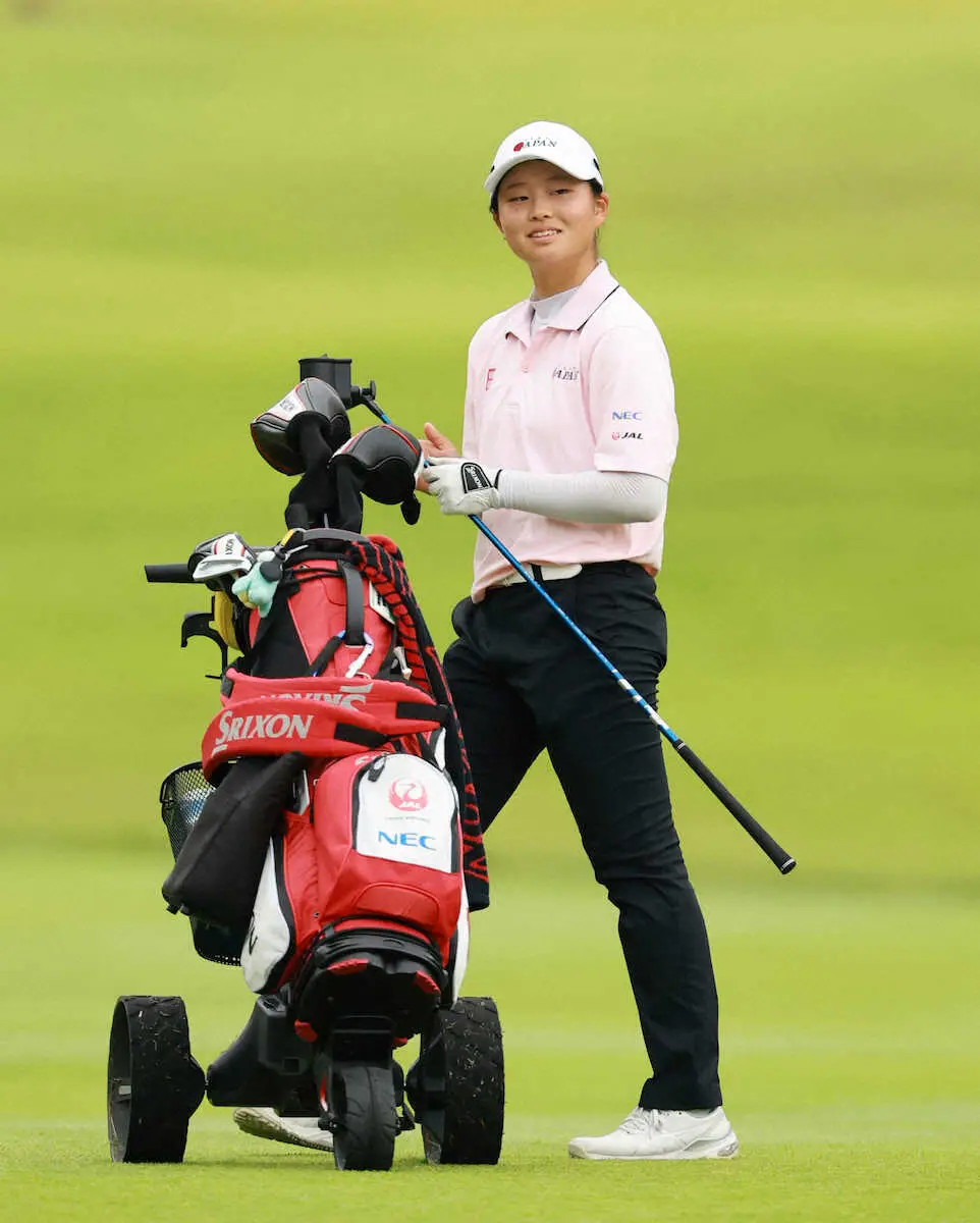 【画像・写真】15歳広吉優梨菜「信じられない」5つ伸ばして1差2位　勝みなみ超えのツアー日本人最年少V見えた!