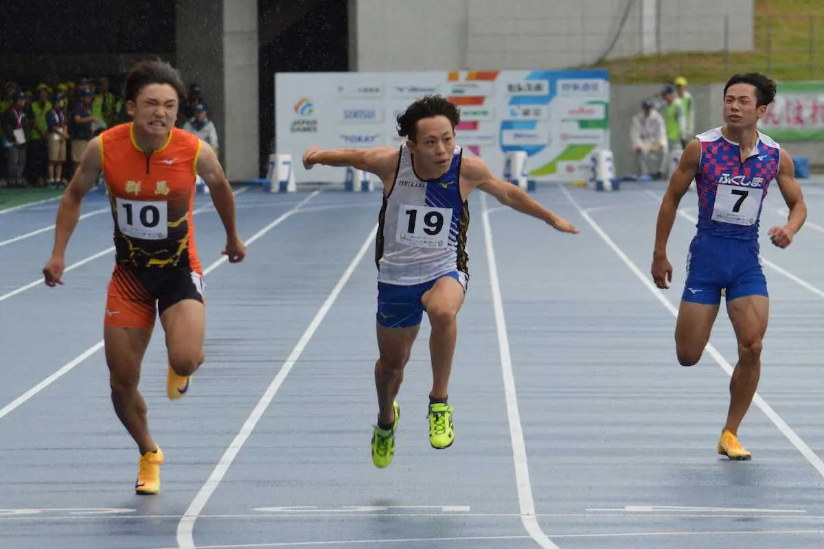 【画像・写真】【陸上】清水空跳、ライルズばりの「元気玉」ポーズから国スポV「応援をパワーにしようと」