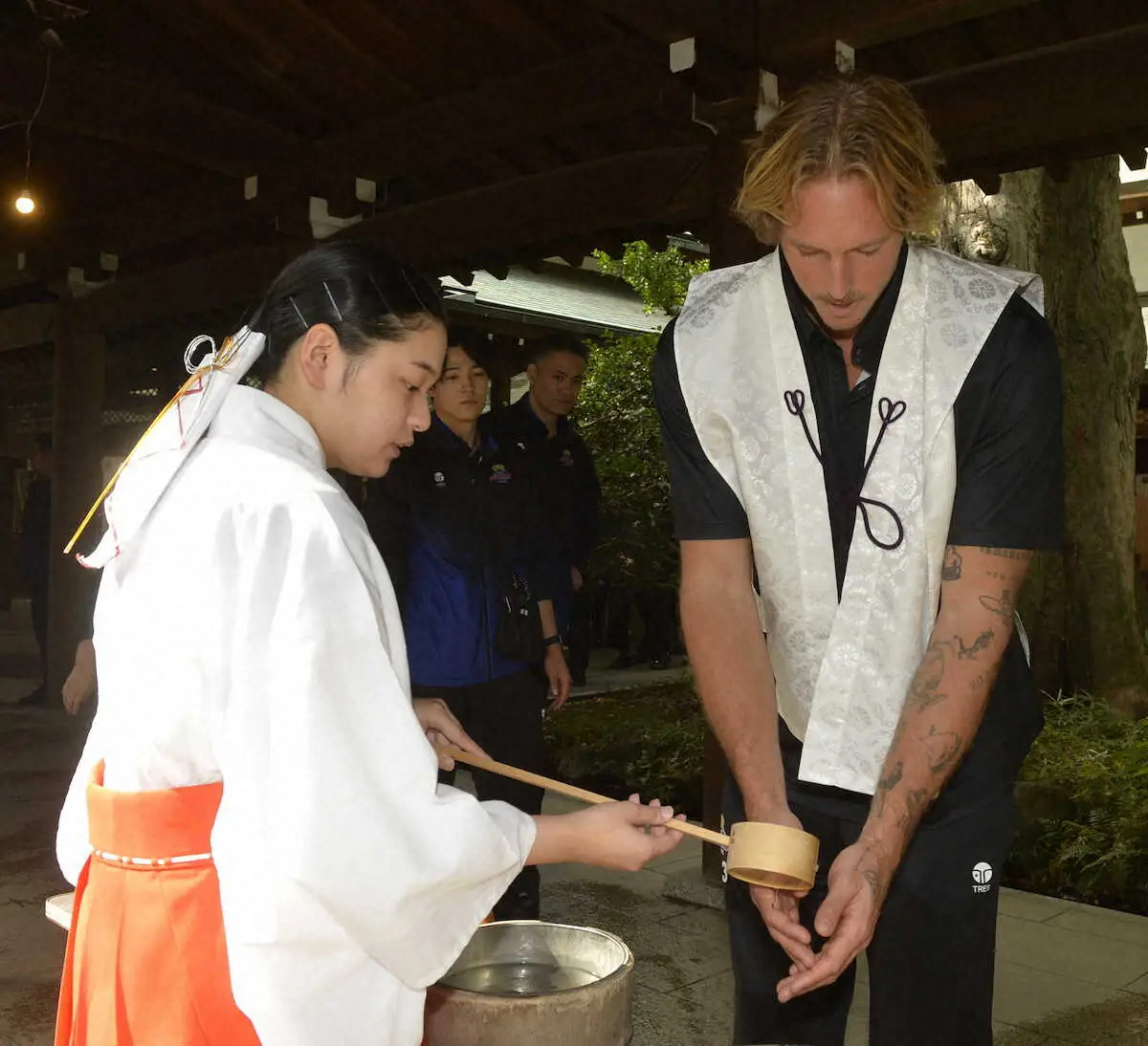 【画像・写真】東レ静岡が日本一祈願　バレーSVリーグ、天皇杯2冠を