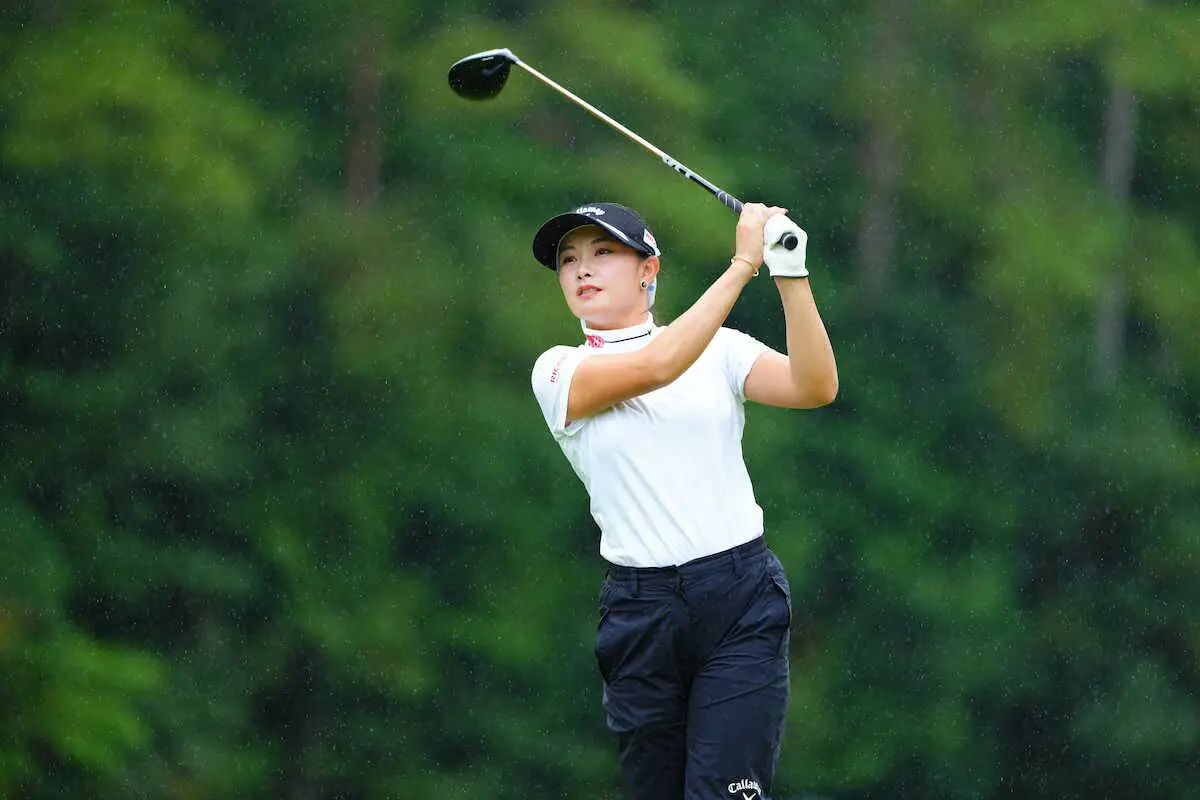 【画像・写真】【女子ゴルフ】河本結が単独首位で最終日へ　1打差に岩井千怜ら　渋野日向子と原英莉花は予選落ち