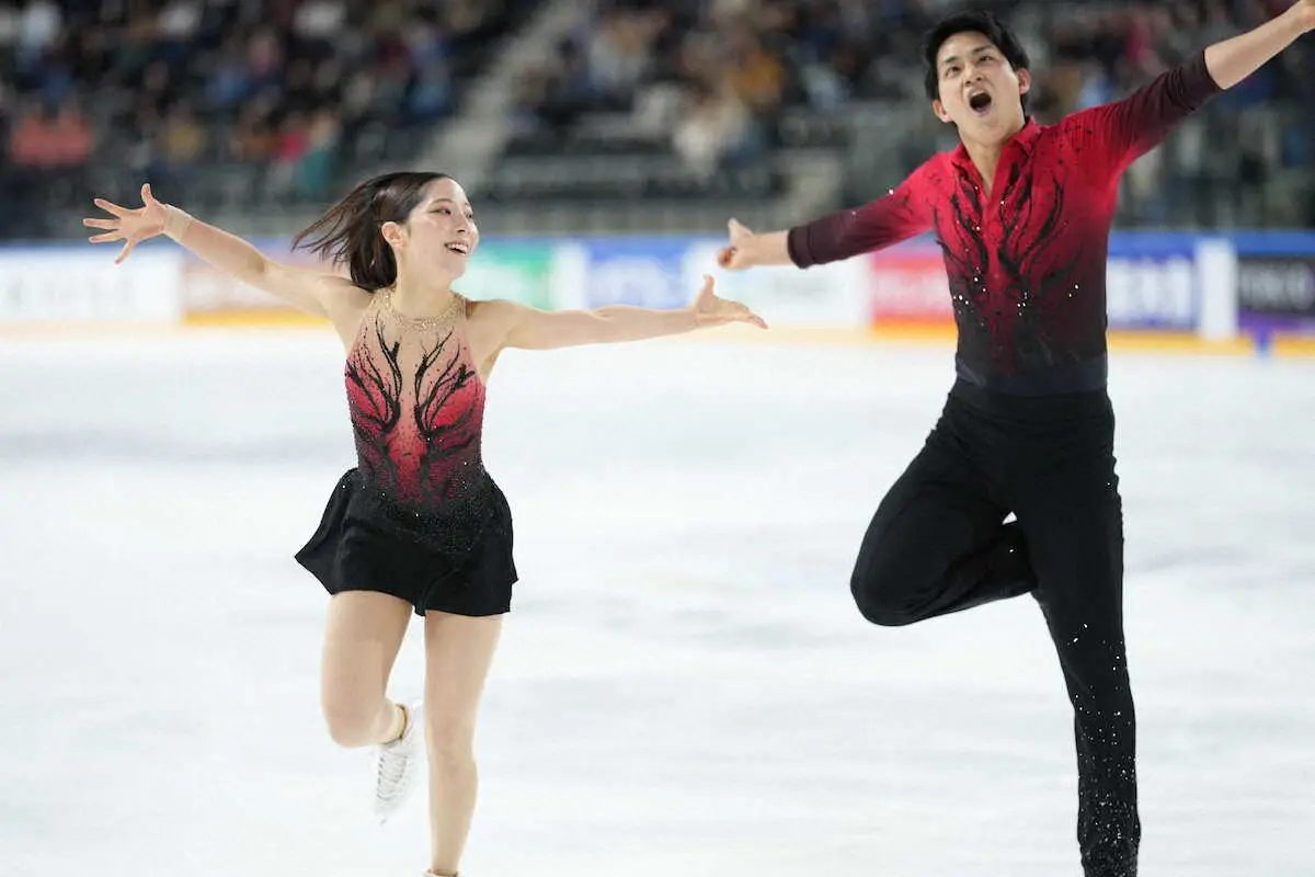 【画像・写真】世界一ペアりくりゅう「自分たちらしい滑りできた」79・44点で貫禄SP首位