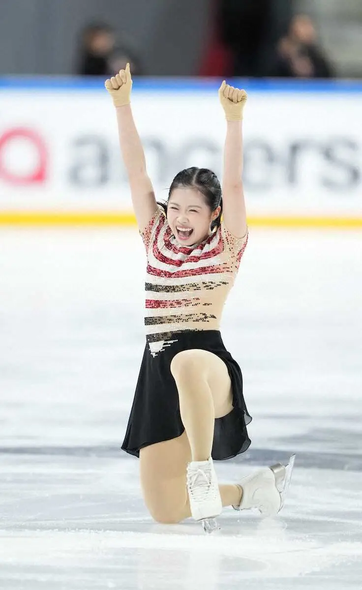 【画像・写真】17歳・中井亜美「100点です！」3A決めSP今季世界最高　五輪へニューヒロイン候補