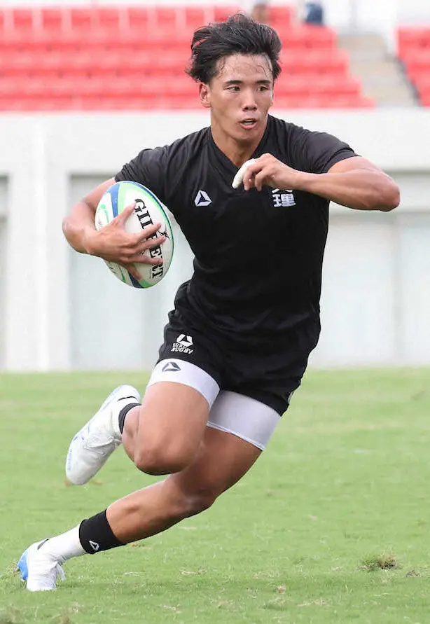 【画像・写真】【関西大学ラグビー】天理大SO上ノ坊駿介、右手だけで超絶クイックスロー　開幕4連勝に貢献