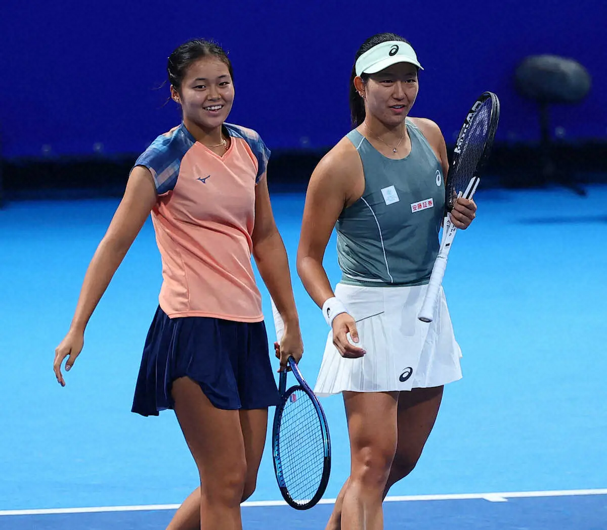 【画像・写真】＜東レPPO本戦第1日＞得点を決め笑顔の園部（左）と内島（撮影・藤山　由理）