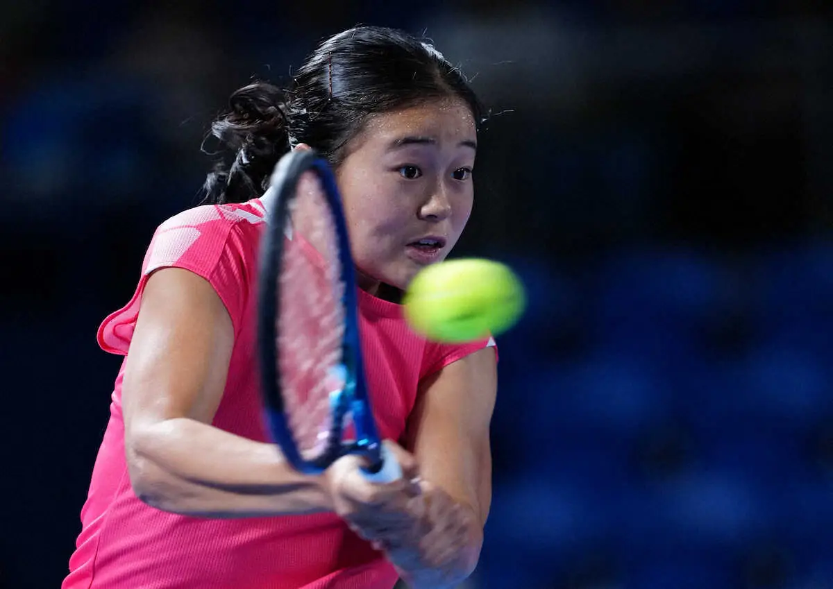 【画像・写真】【東レPPO】17歳の園部八奏は金星ならず　20年全豪王者ケニンにフルセットの末に敗戦