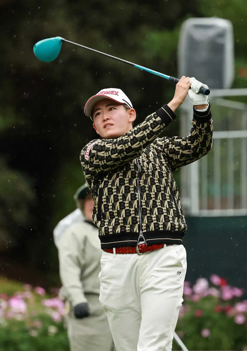 【画像・写真】岩井姉妹　過密日程なんの！　姉・明愛「元気なので大丈夫」妹・千怜「全然元気」