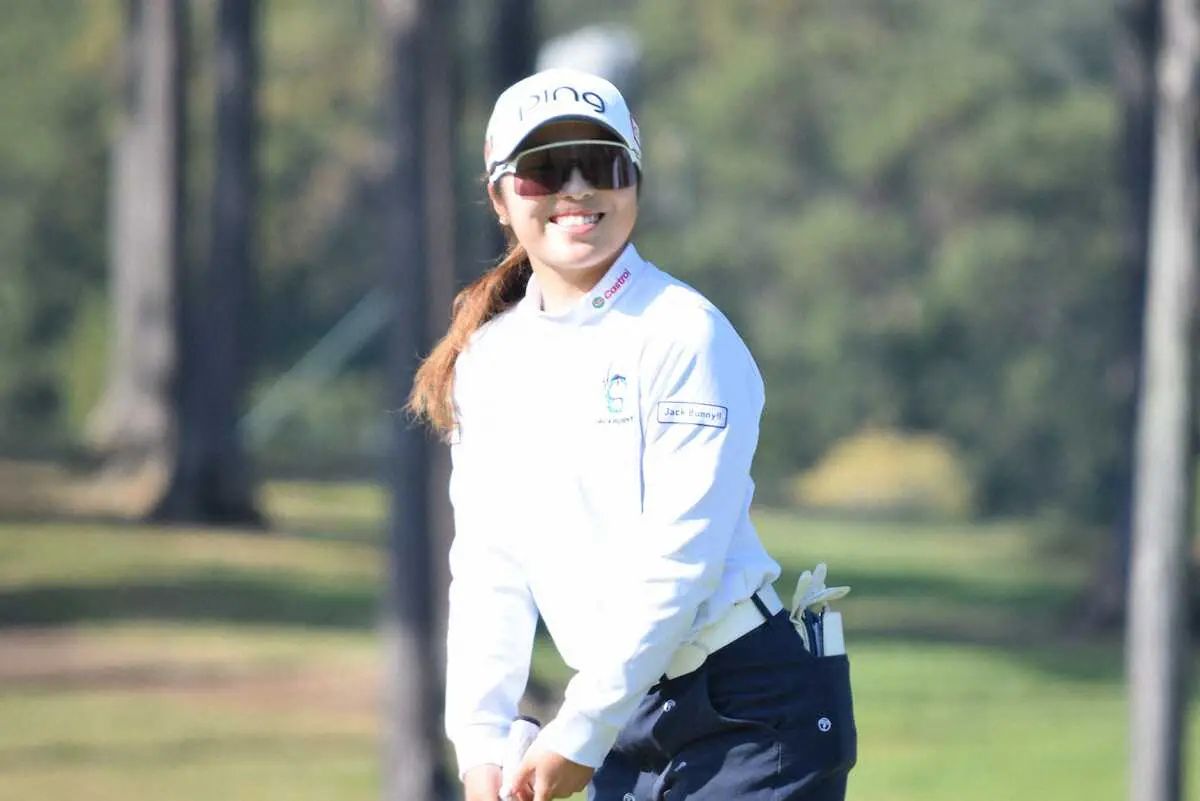 【画像・写真】【女子ゴルフ】佐久間朱莉「次は年間女王になりましたと報告に来ます」師匠ジャンボに女王戴冠誓う