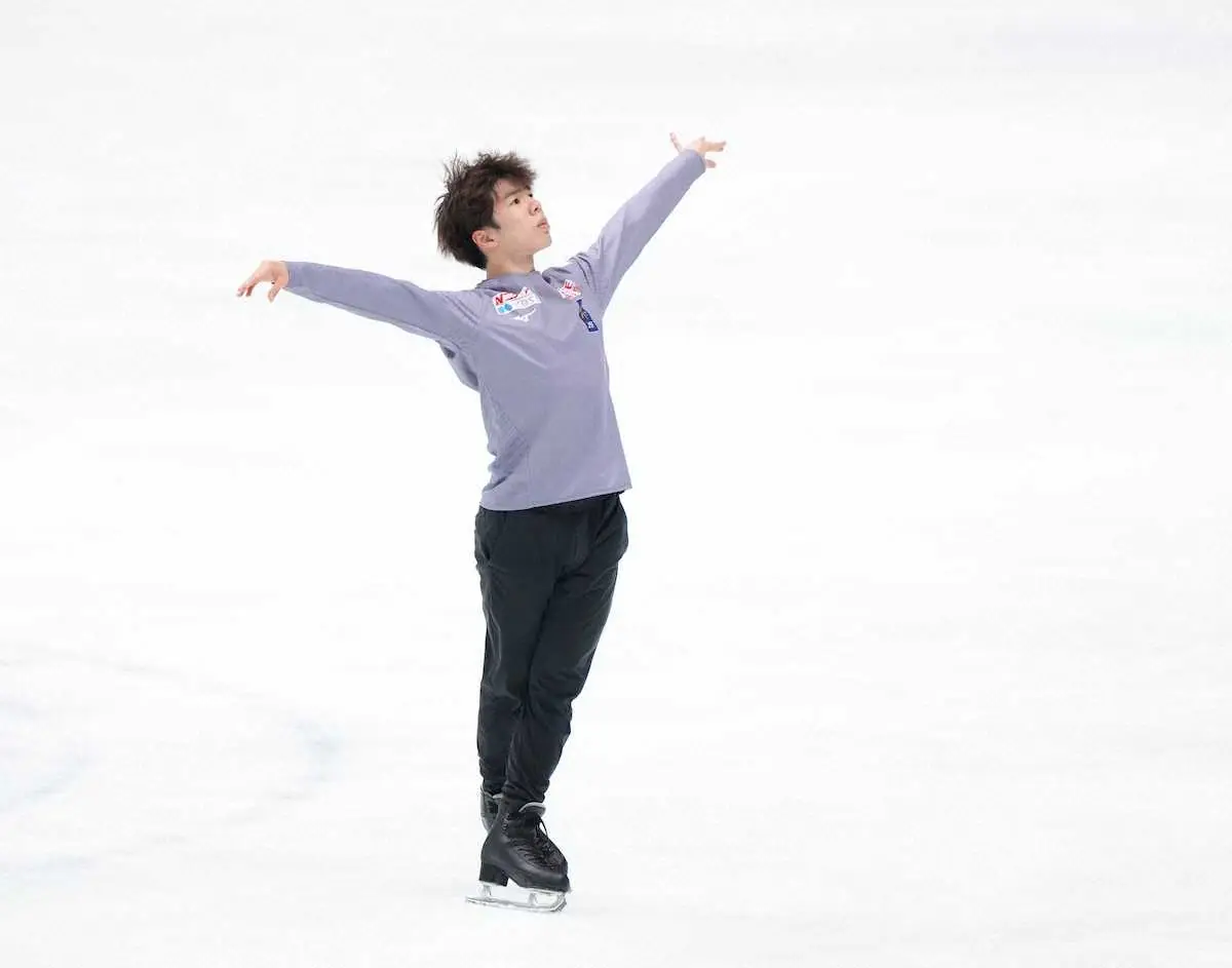 【画像・写真】鍵山優真＆佐藤駿が調整　3連覇か今季連勝か　午後4時30分から熱戦のフリー