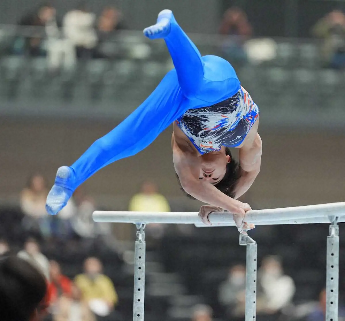 【画像・写真】【体操】岡慎之助は平行棒で、橋本大輝は鉄棒で落下　世界選手権の疲労で全日本団体は苦戦