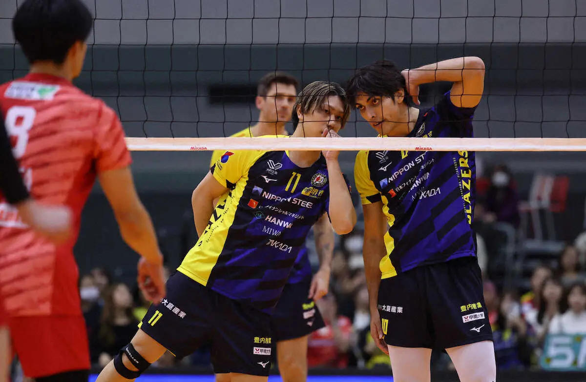 【画像・写真】日鉄堺は古巣対決だったセッター大宅真樹のトスワークが封じられる　ストレート負けで5敗目