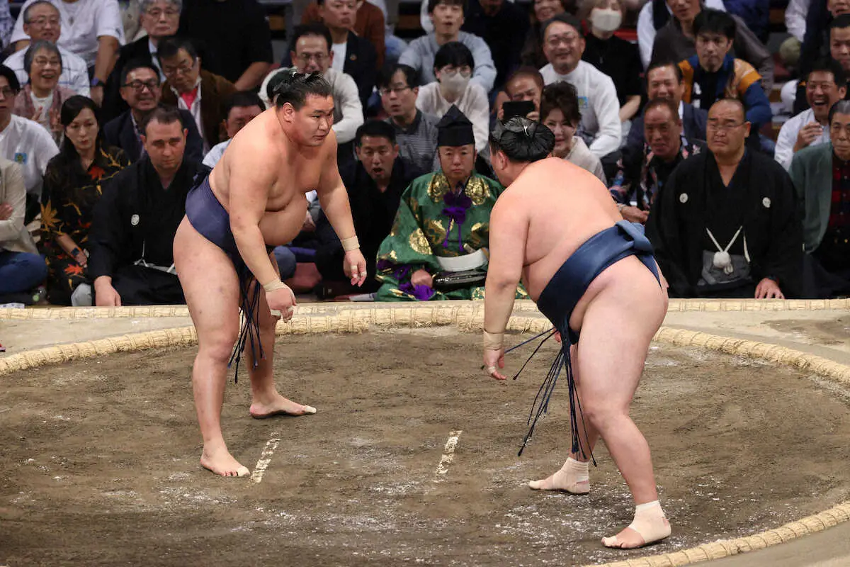 【画像・写真】豊昇龍　突き合い、にらみ合い“楽し勝った”！　横綱初Vへ2敗死守「自分の相撲が取れた」