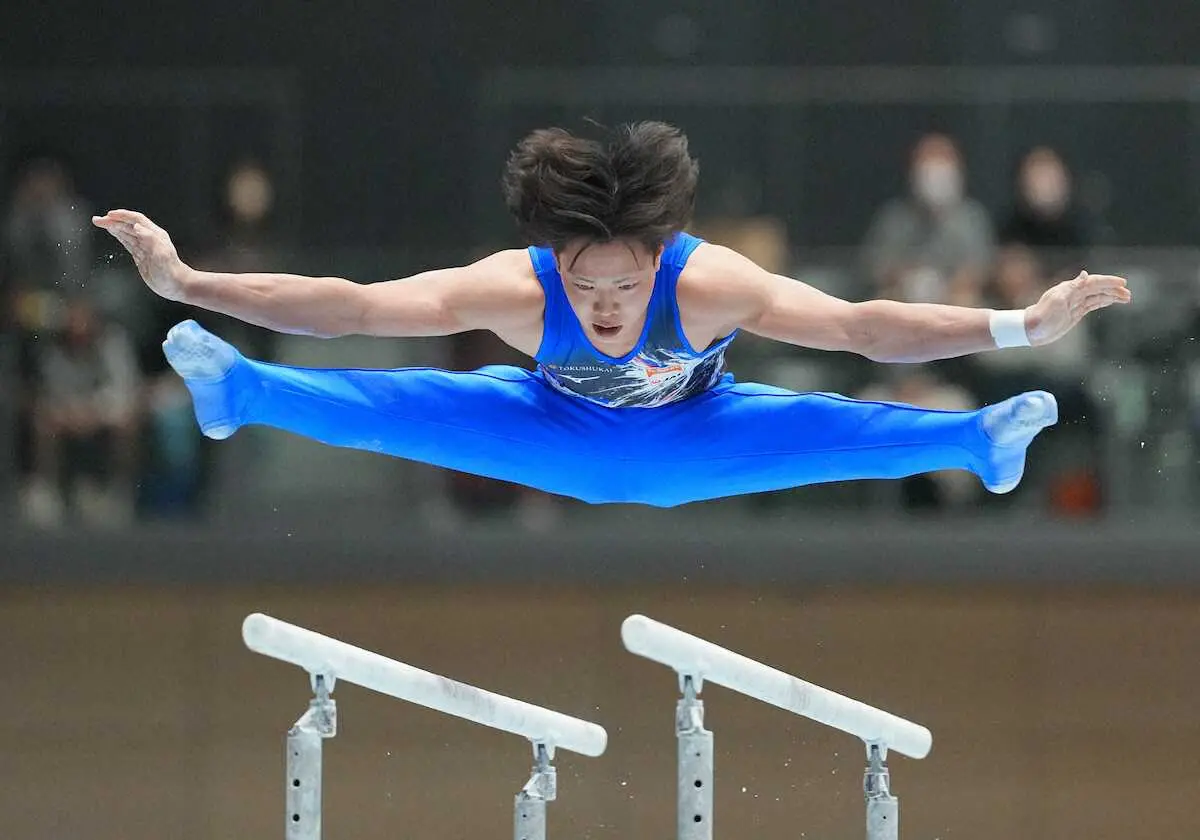 【画像・写真】【体操】川上翔平が五輪・世界選手権メダリスト3人を抑えて平行棒で連覇　全日本種目別選手権