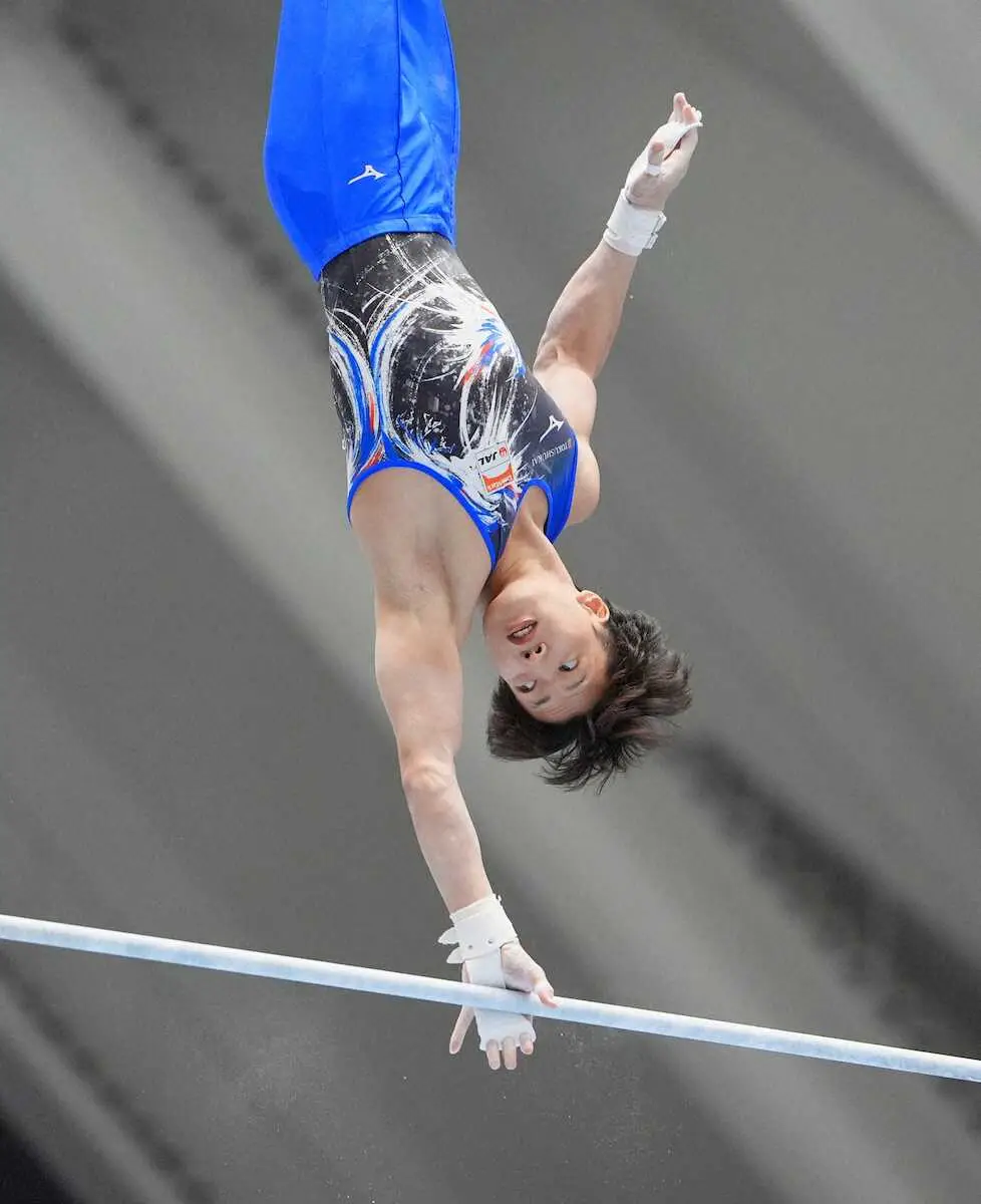 【画像・写真】【体操】体操界の翔平が「来年は世界で金メダル」　川上が全日本種目別平行棒を連覇