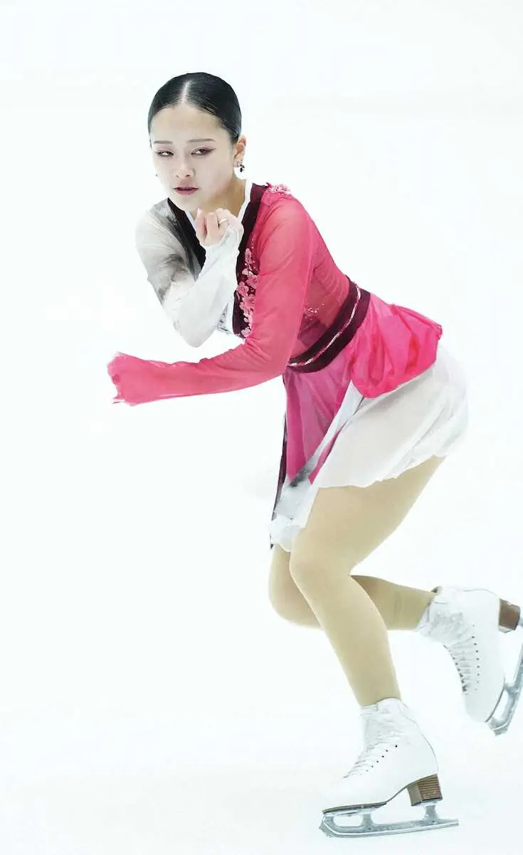 【画像・写真】【フィギュア】渡辺倫果　3A成功でSP首位　ファイナル王手　樋口8位、吉田10位