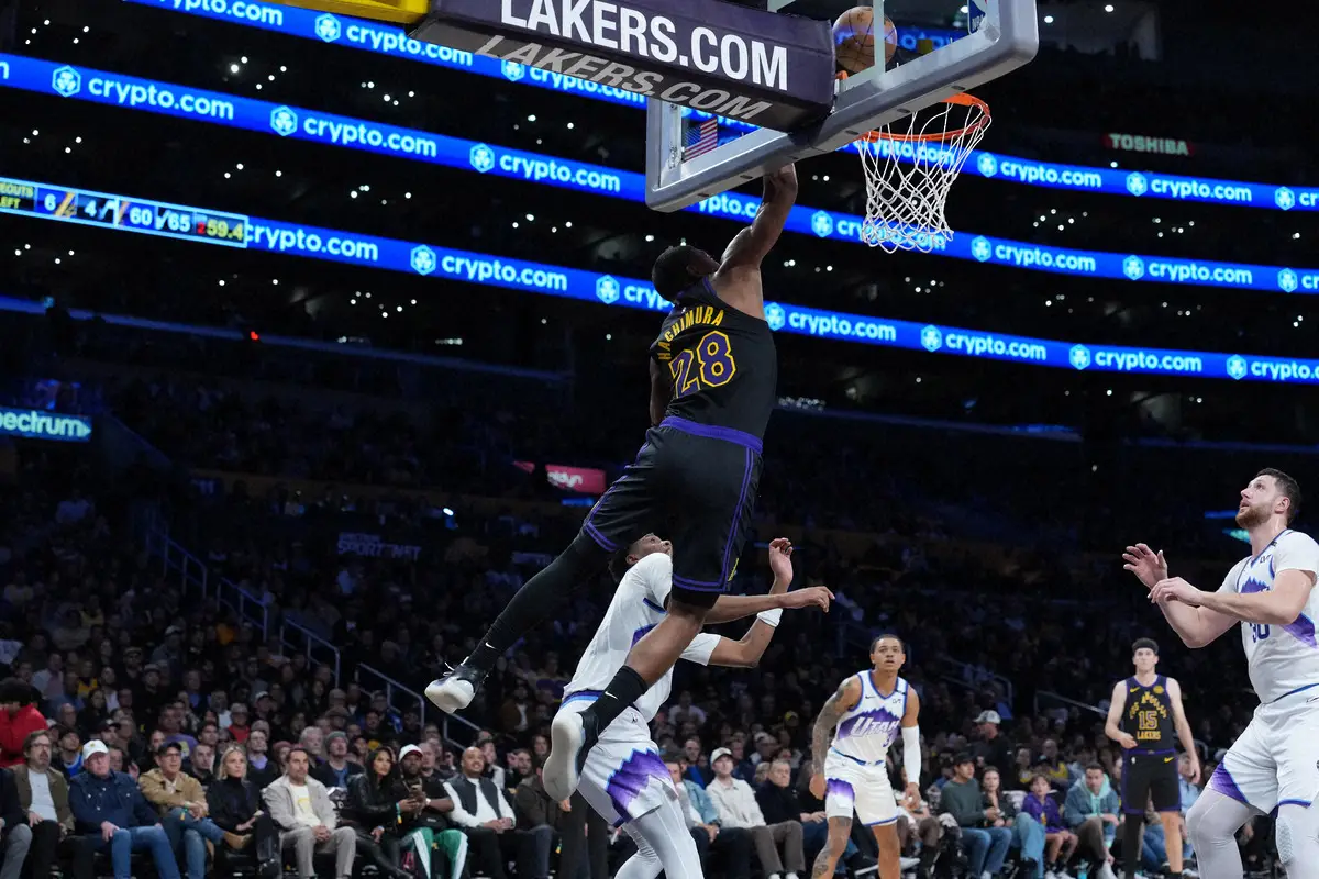 【画像・写真】レイカーズ3連勝！八村塁復帰で6得点　レブロン今季初戦でダブルダブル、ドンチッチ最多37得点の活躍