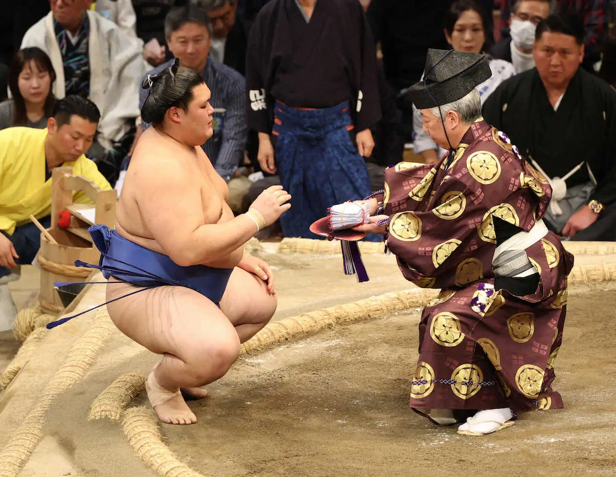 【画像・写真】【玉ノ井親方　視点】大一番の2敗対決　大の里が右を差して走ることができれば波乱はない