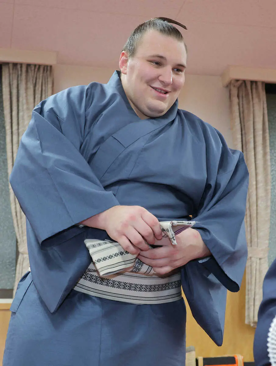 【画像・写真】＜大相撲九州場所14日目＞豊昇龍を破った安青錦