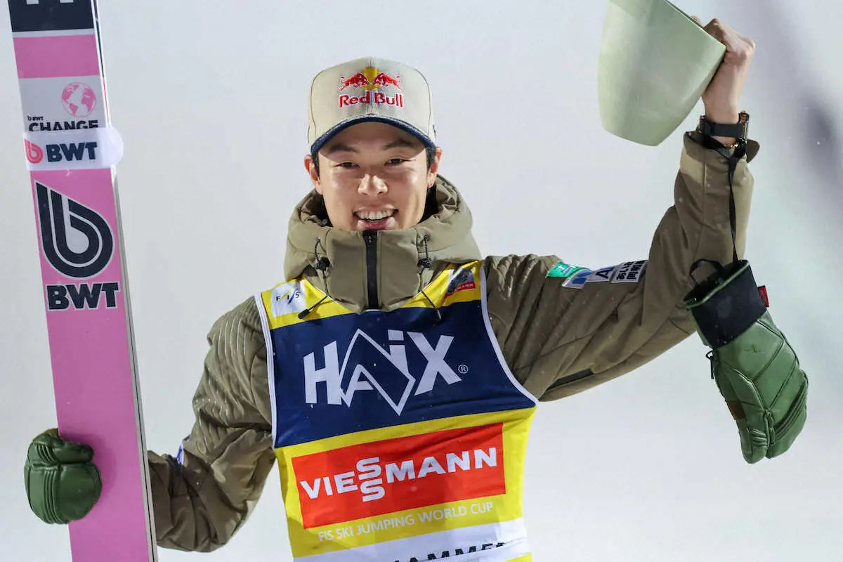 【画像・写真】今季初優勝の小林（AP）