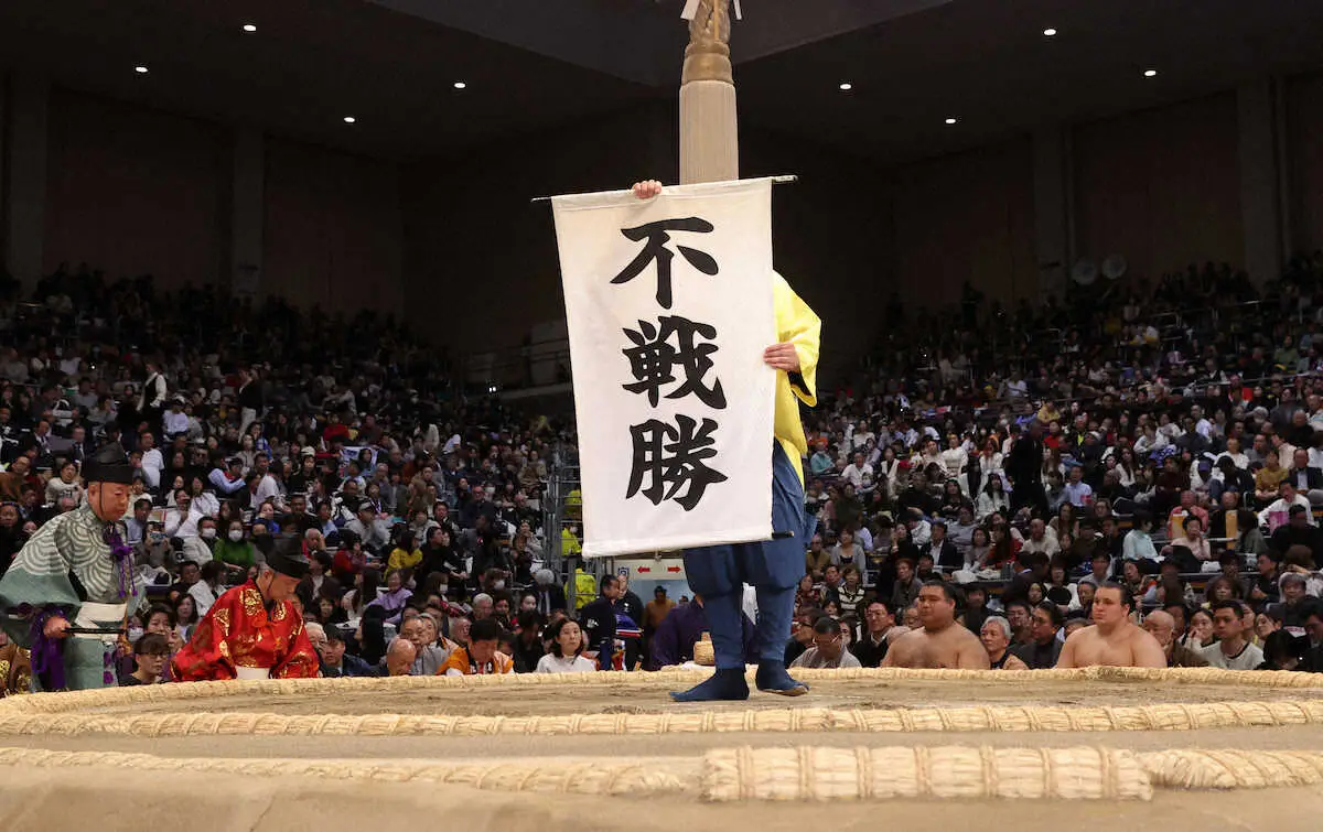 【画像・写真】大の里「左肩鎖関節脱臼」で休場　13日目の安青錦戦で負傷「1カ月間の安静加療が必要」初土俵以来初