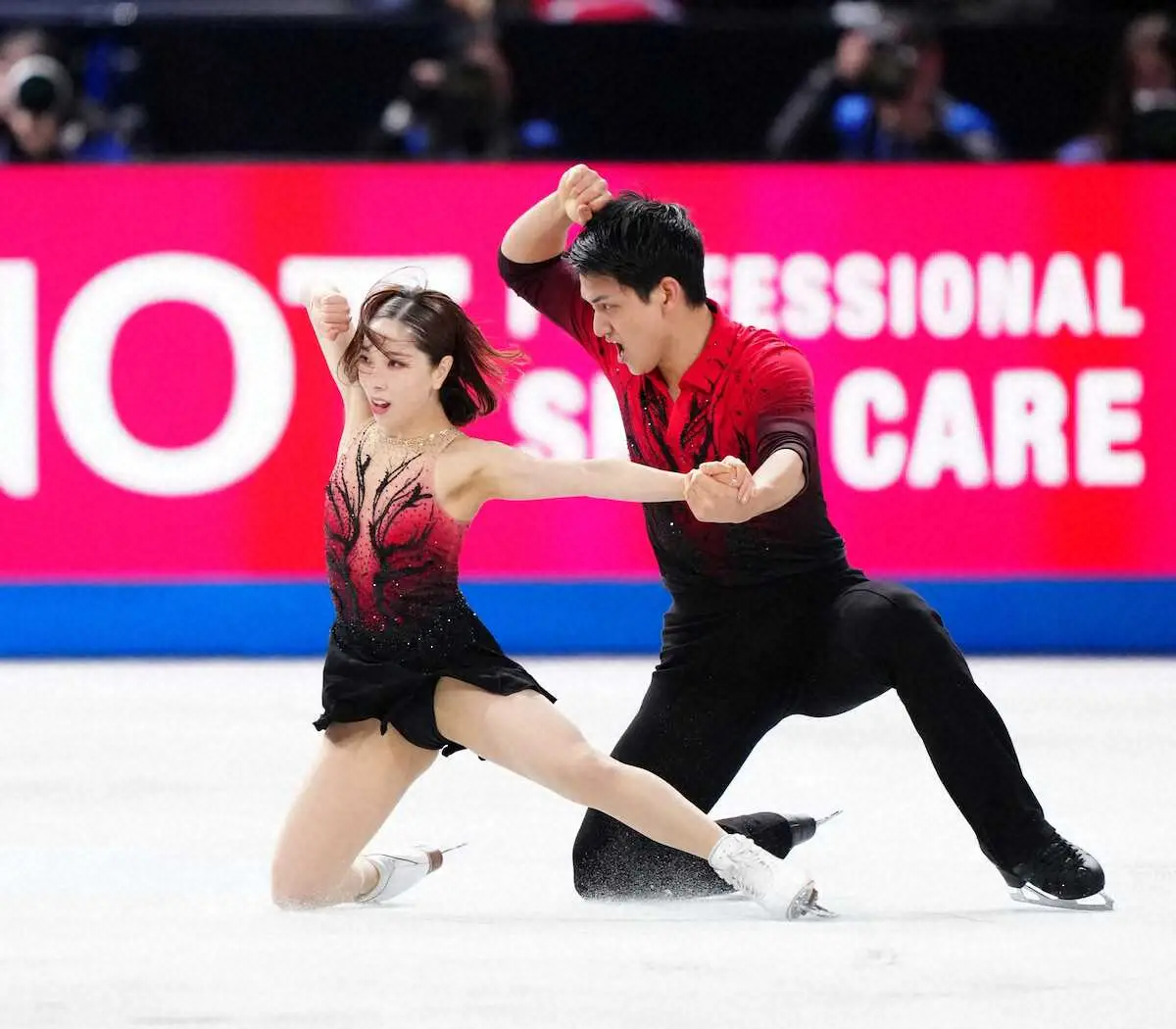 【画像・写真】【フィギュア】“りくりゅう”フリーに向けて本番衣装で調整　3年ぶりVへ動きを確認