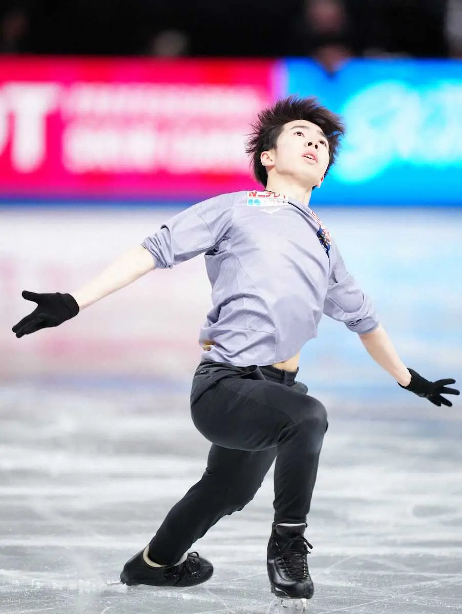 【画像・写真】【フィギュア】2位発進の佐藤駿、4回転ルッツ修正　6日フリーへ充実調整
