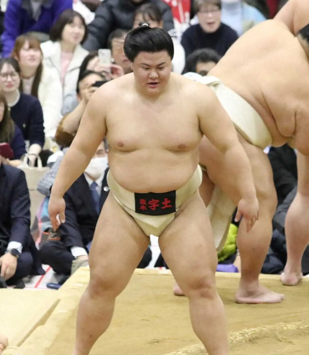 【画像・写真】義ノ富士　地元・熊本で子供たちと交流　「三役目指してまた一から頑張りたい」