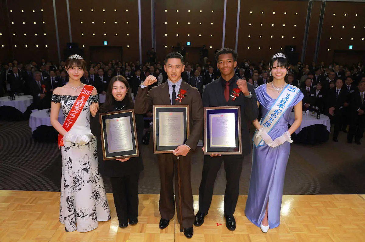 【画像・写真】【スポニチフォーラム】女子ゴルフ山下美夢有&車いすテニス小田凱人がグランプリ　村竹ラシッドに特別賞