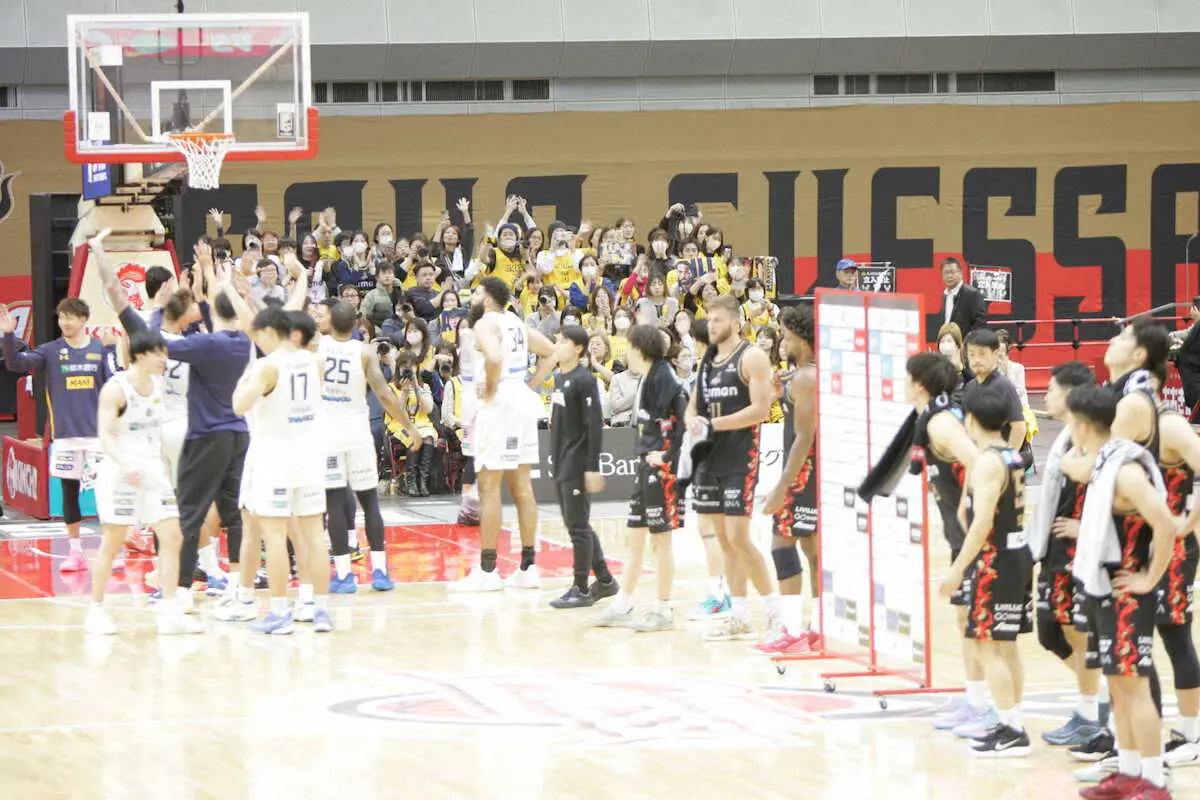 【画像・写真】Bリーグ大阪エヴェッサ　見せ場つくるも…宇都宮に6連敗　藤田HC「先に先に仕掛けていかなければ」