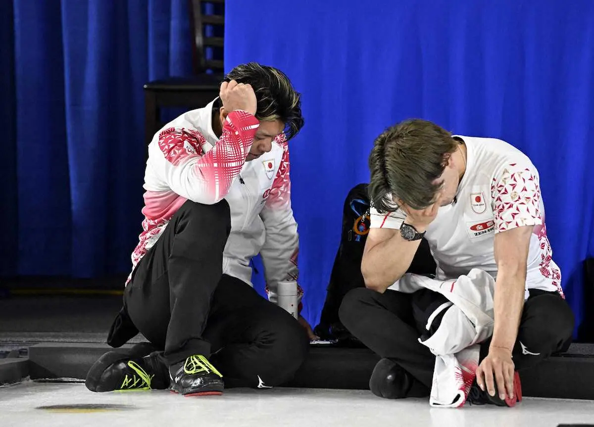 【画像・写真】【カーリング】アベック五輪ならず…SC軽井沢ク、涙の敗戦　41歳・山口「僕のミスが敗因」