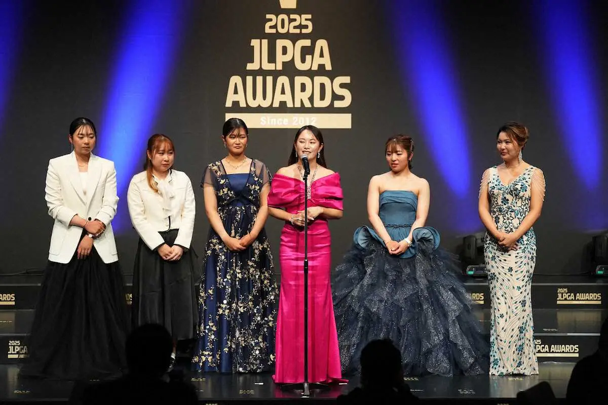 【画像・写真】【女子ゴルフ】荒木優奈が新人賞　来季の目標は「TOTOでリベンジ」プレーオフで敗れた大会での雪辱期す