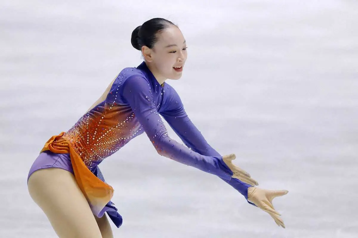 【画像・写真】演技する岡万佑子