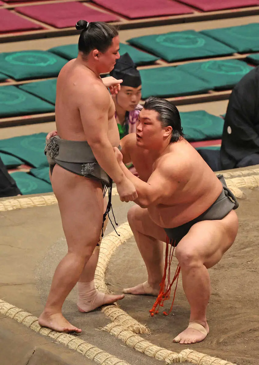 【画像・写真】行徳が心筋炎から復帰　三段目で白星発進「戻れて良かった。感謝」　拓大出身も学生相撲の経験ない23歳